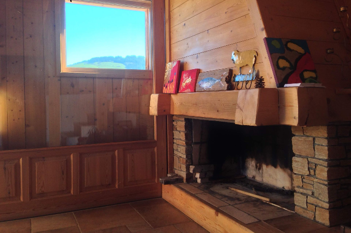 Cheminée location amis